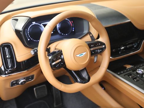 Used 2026 Aston Martin DBX 707 AWD/4WD image 27