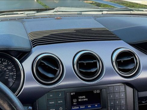 Used 2016 Ford Mustang Coupe RWD image 13