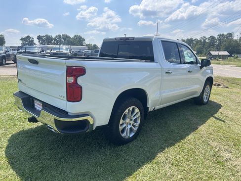 Used 2022 Chevrolet Silverado 1500 LTZ w/ LTZ Premium Package AWD/4WD image 12