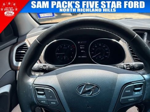 Used 2017 Hyundai Santa Fe SE w/ SE Premium Package 02 FWD image 7