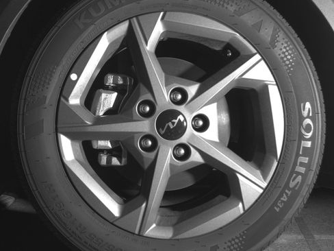 Used 2025 Kia K4 LXS image 12