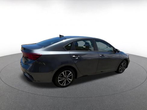 Used 2024 Kia Forte LXS FWD image 15