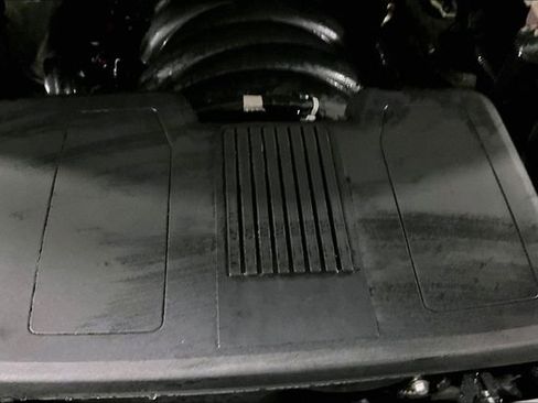 Used 2023 Chevrolet Tahoe Z71 w/ Z71 Off-Road Package image 28