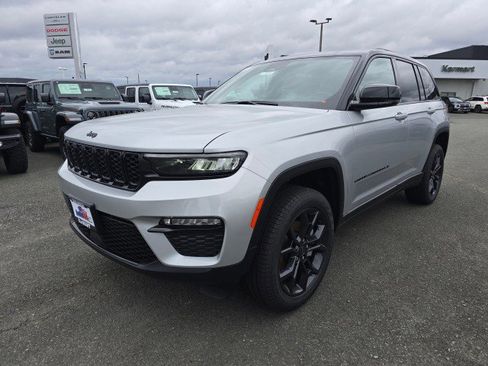 New 2025 Jeep Grand Cherokee Limited AWD/4WD image 7