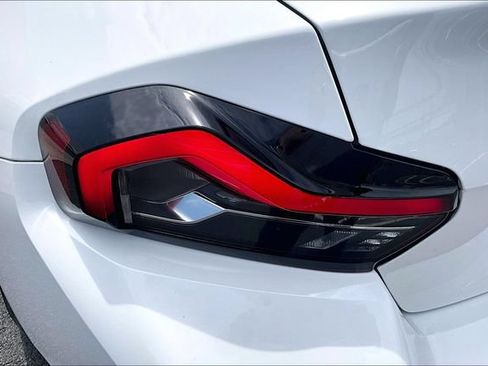 Used 2023 BMW M2 w/ Lighting Package RWD image 32