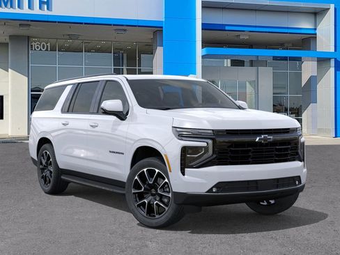 New 2026 Chevrolet Suburban RST image 7