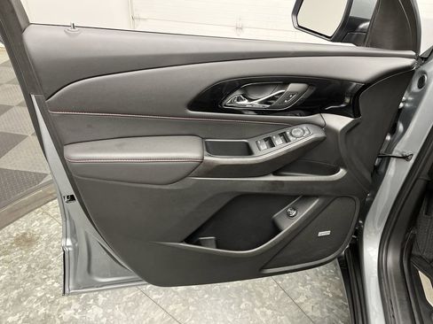Certified 2023 Chevrolet Traverse RS AWD/4WD image 8