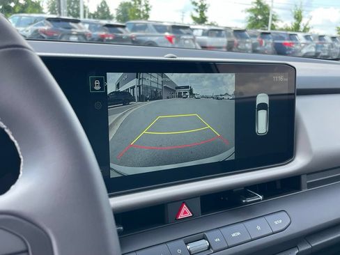 New 2027 Kia Seltos LX FWD image 16