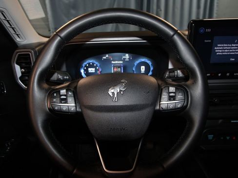 Used 2025 Ford Bronco Sport Badlands AWD/4WD image 12