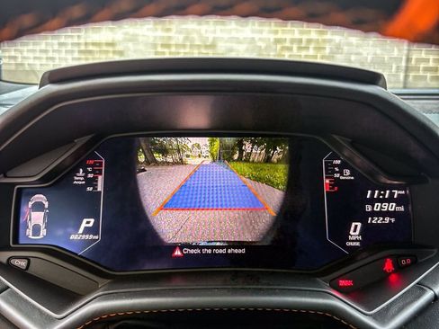 Used 2024 Lamborghini Huracan Tecnica RWD image 13