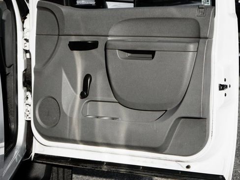 Used 2012 Chevrolet Silverado 3500 W/T image 33