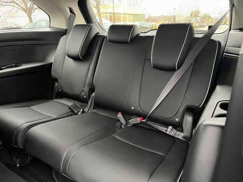 New 2026 Honda Odyssey Touring image 7