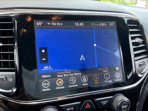 Used 2020 Jeep Grand Cherokee Altitude AWD/4WD image 36