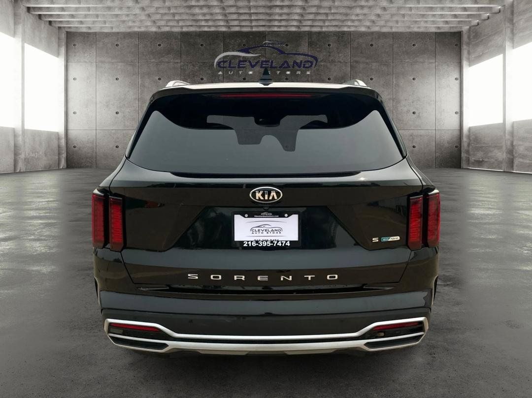 Used 2021 Kia Sorento S FWD image 4