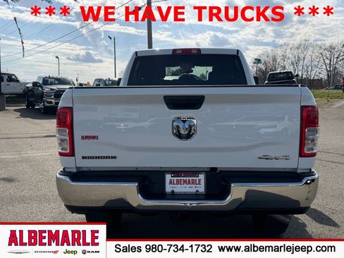 Used 2024 RAM 2500 Big Horn w/ Bed Utility Group image 4