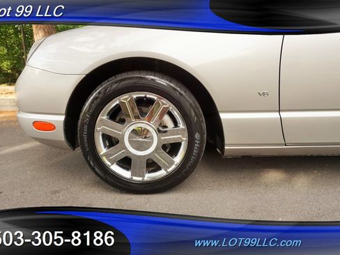 Used 2004 Ford Thunderbird image 31