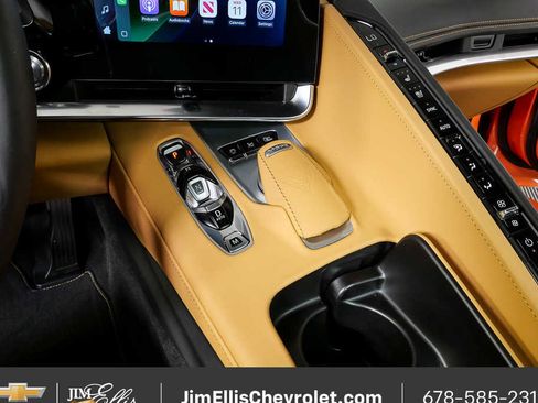 Used 2024 Chevrolet Corvette Stingray Premium Conv w/ 3LT image 17