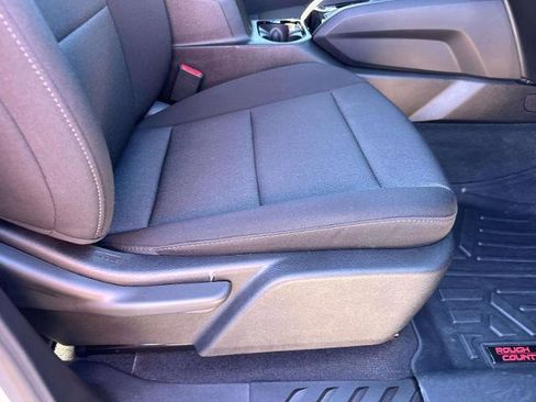 Used 2025 Chevrolet Colorado Trail Boss image 12