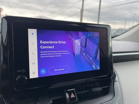 Used 2023 Toyota Corolla Cross L image 13