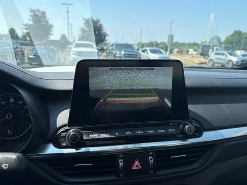Used 2021 Kia Forte GT-Line FWD image 12
