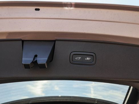 New 2026 Volvo EX90 Plus RWD image 29