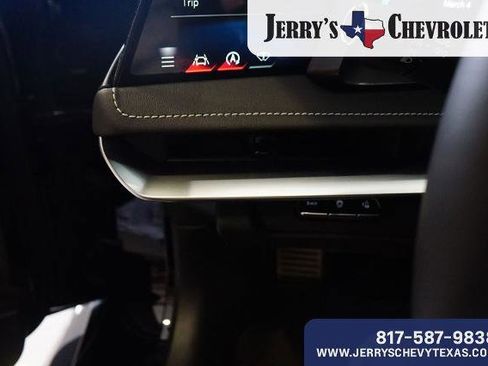 New 2026 Chevrolet Corvette E-Ray image 13