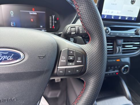 Certified 2023 Ford Escape ST-Line AWD/4WD image 18