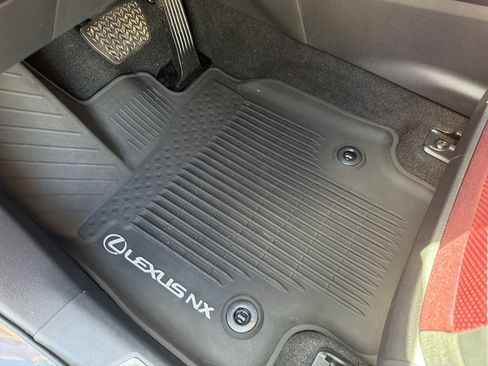 Used 2022 Lexus NX 350 AWD image 18