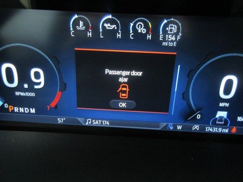 Used 2024 Ford Expedition Platinum image 25