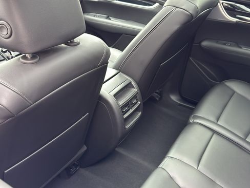 Certified 2025 Cadillac XT5 Premium Luxury image 33