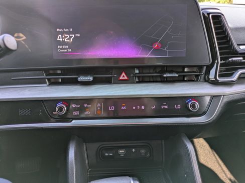 Used 2023 Kia Sportage X-Line w/ X-Line Premium Package image 21