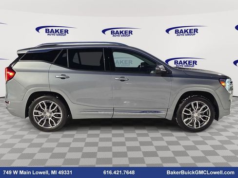 Used 2023 GMC Terrain Denali image 4