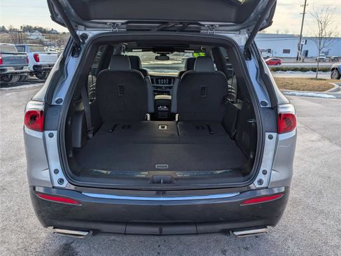 Used 2023 Buick Enclave Essence w/ Experience Buick Package image 13