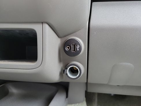 Used 2017 Nissan Frontier SV RWD image 27