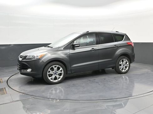 Used 2015 Ford Escape Titanium w/ Equipment Group 301A AWD/4WD image 4