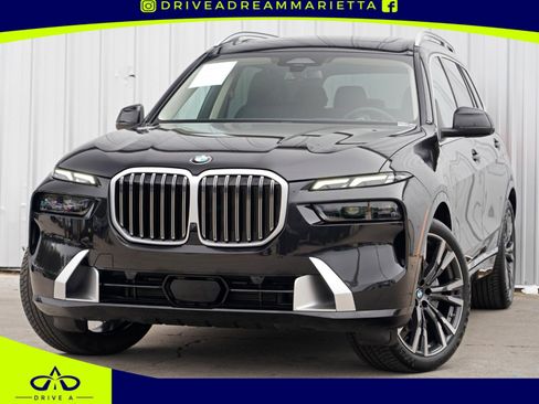 Used 2025 BMW X7 xDrive40i w/ Parking Assistance Package AWD/4WD image 1