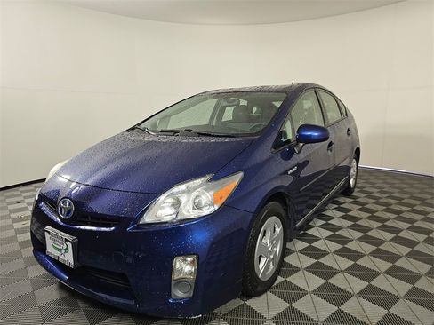 Used 2010 Toyota Prius Three image 3