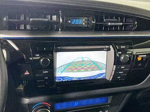 Used 2016 Toyota Corolla S image 16