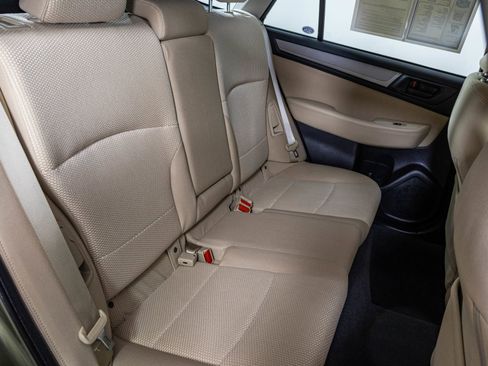 Used 2019 Subaru Outback 2.5i image 39
