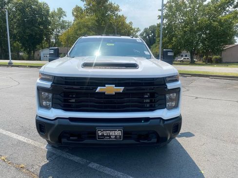 Used 2024 Chevrolet Silverado 3500 W/T w/ WT Convenience Package AWD/4WD image 2