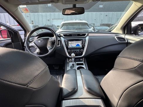 Used 2018 Nissan Murano Platinum image 11
