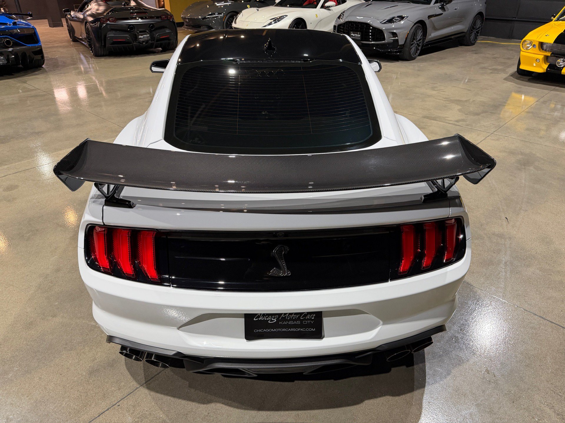 Used 2022 Ford Mustang Shelby GT500 w/ Carbon Fiber Track Pack RWD image 59