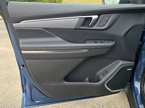 New 2026 Buick Enclave Preferred w/ Power Package image 13