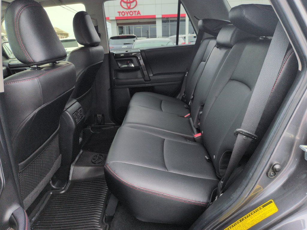 Used 2023 Toyota 4Runner TRD Off-Road Premium w/ Off Road Premium Plus Package AWD/4WD image 25