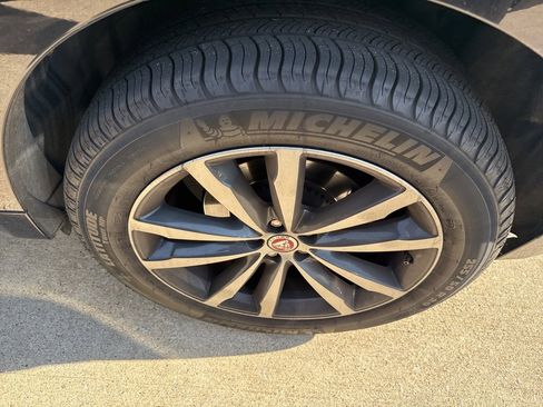 Used 2021 Jaguar F-PACE S image 5