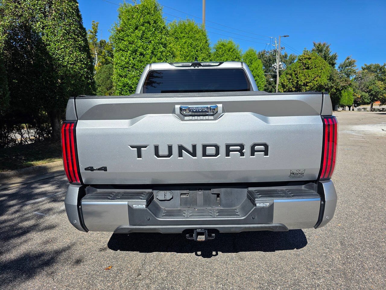 Used 2022 Toyota Tundra Limited AWD/4WD image 4
