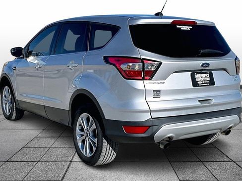 Used 2017 Ford Escape SE image 10