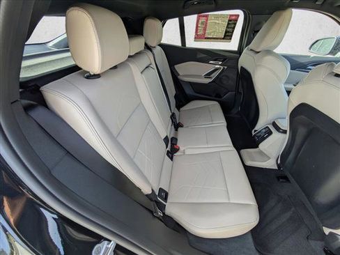 Used 2025 BMW X2 xDrive28i image 22
