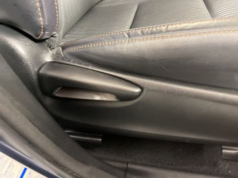 Used 2017 Toyota Highlander Plus image 6