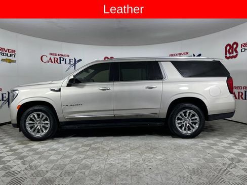 Used 2023 GMC Yukon XL SLT RWD image 4